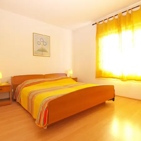 Apartment Fuer 4 Personen Ca 64 Qm In Pula, Istrien Istrische Riviera